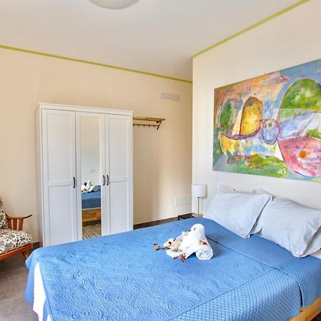 Il Punto Rosso Apartment Nesso Luaran gambar