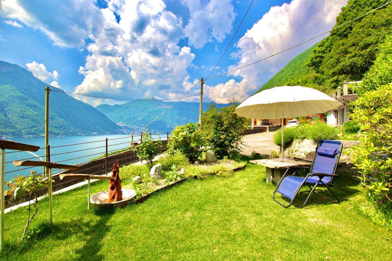 Il Punto Rosso Apartment Nesso Luaran gambar